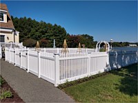 <b>White vinyl Classic Picket Fence with trellis</b>